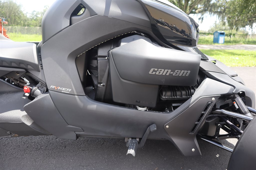 2027 Aprilia Tuono 660 - $11,599