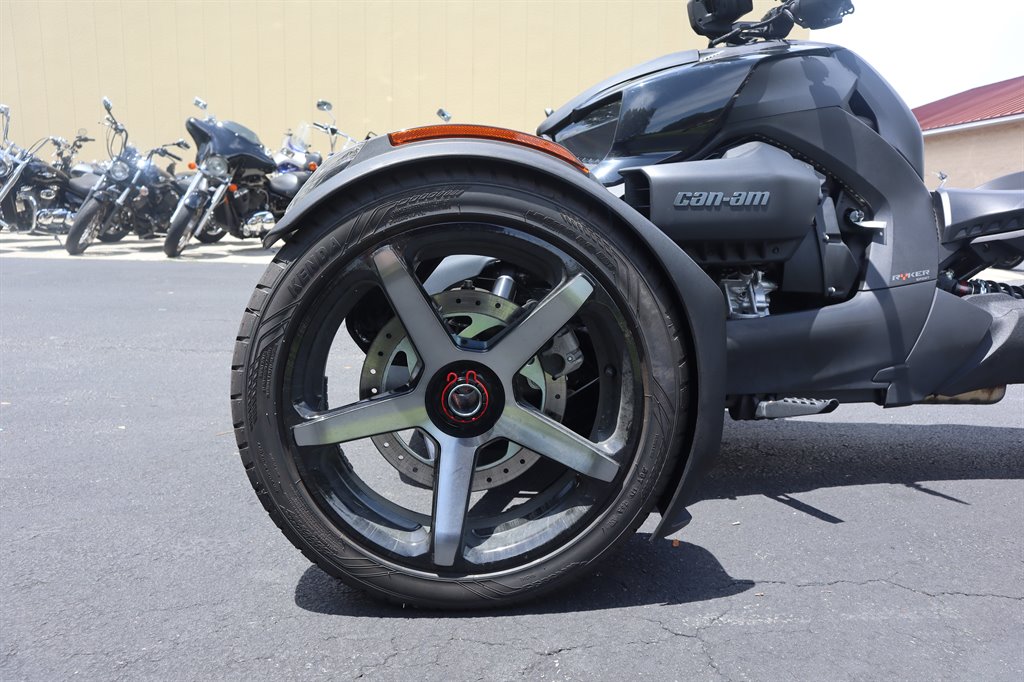 2027 Aprilia Tuono 660 - $11,599