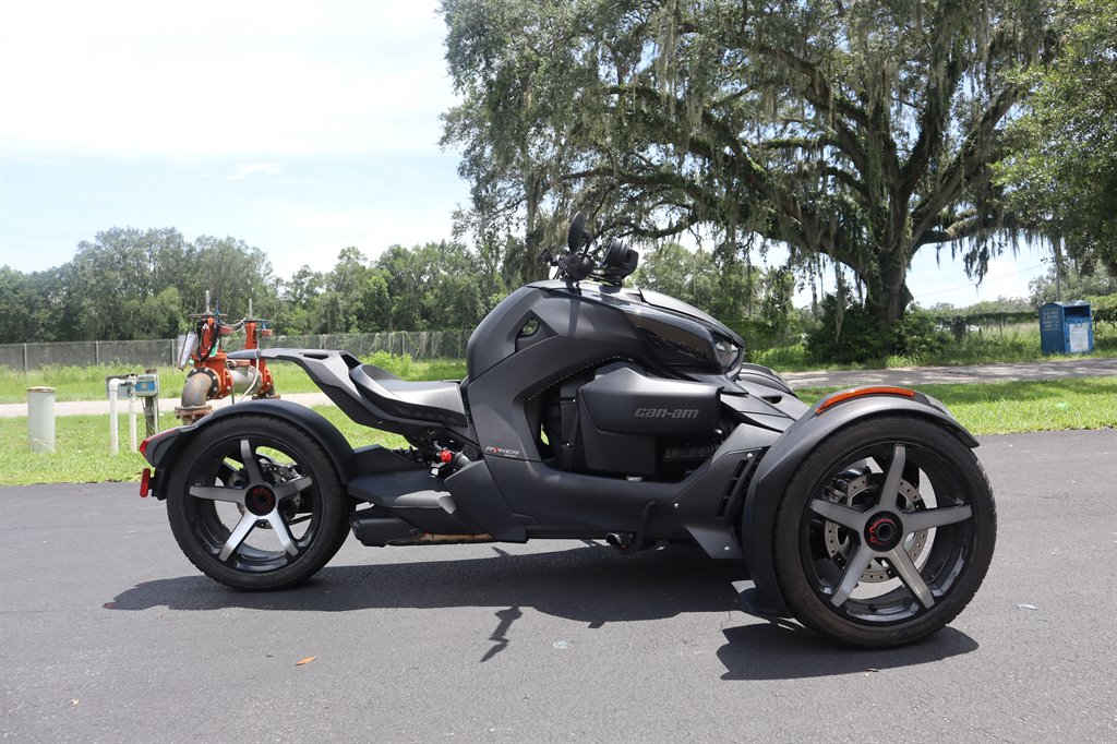 2027 Aprilia Tuono 660 - $11,599