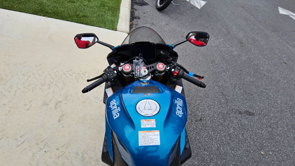 2027 Aprilia Rsv4 - $19,699