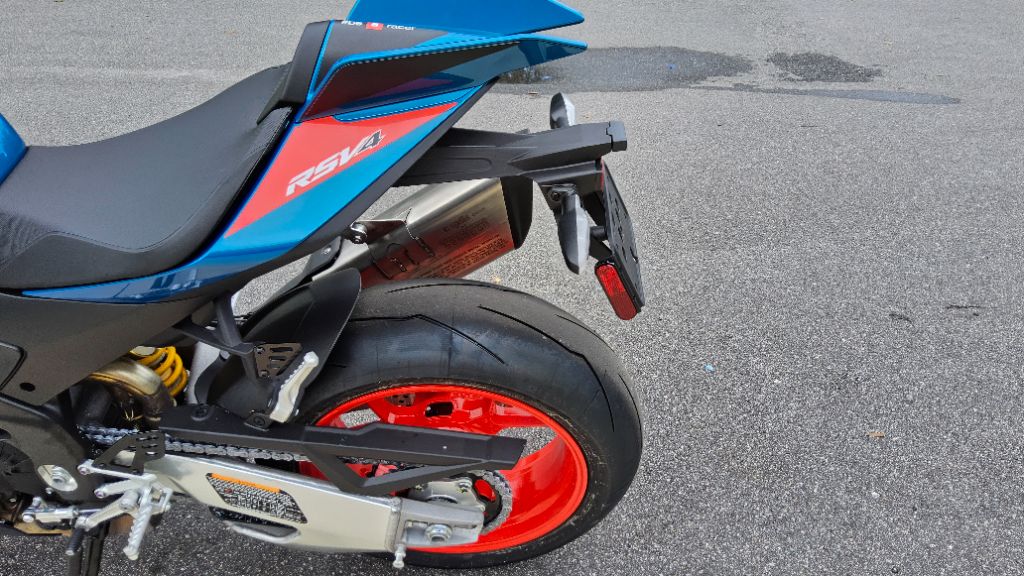 2027 Aprilia Rsv4 - $19,699