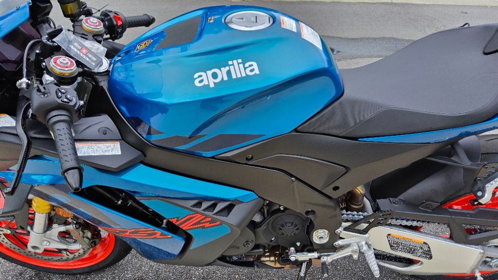 2027 Aprilia Rsv4 - $19,699