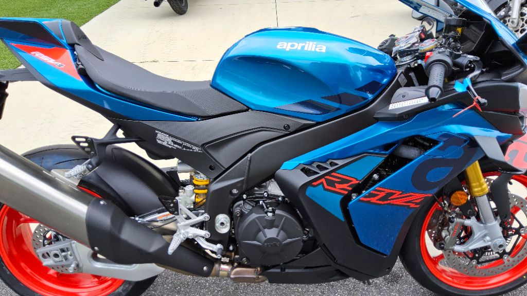 2027 Aprilia Rsv4 - $19,699