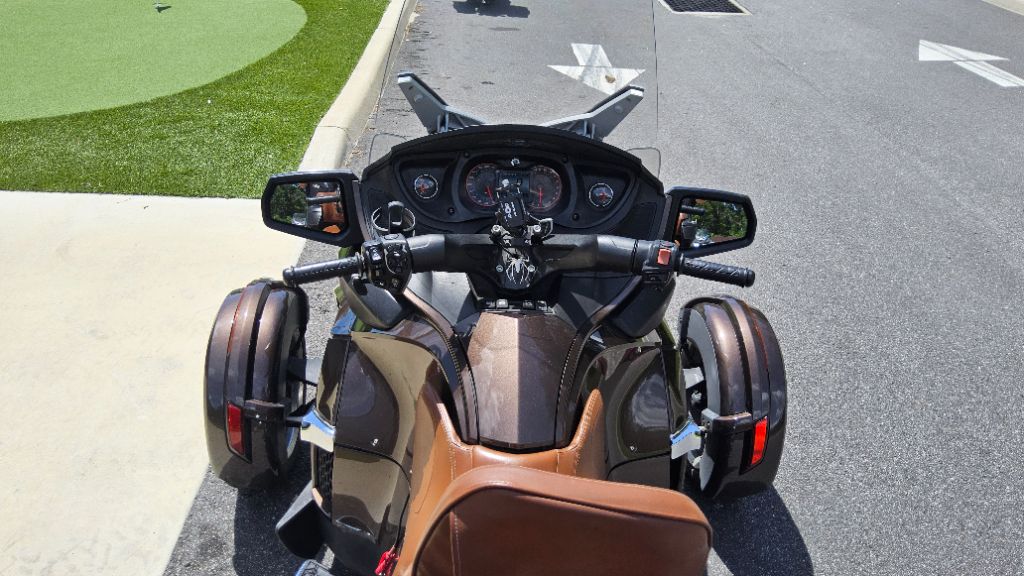 2013 Can-am Spyder - $11,995