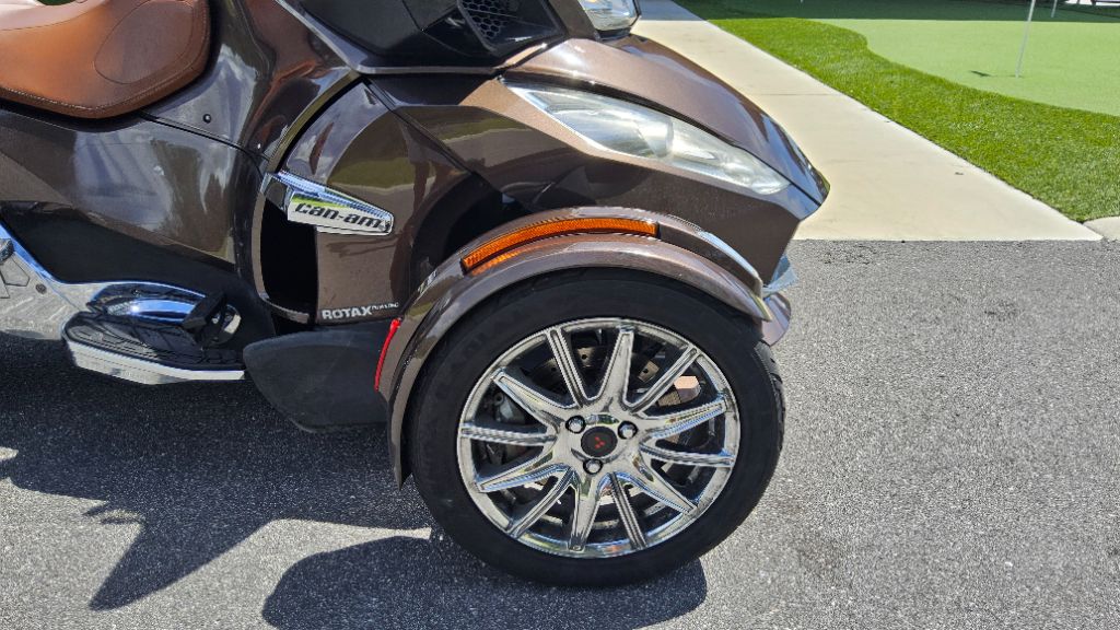 2013 Can-am Spyder - $11,995