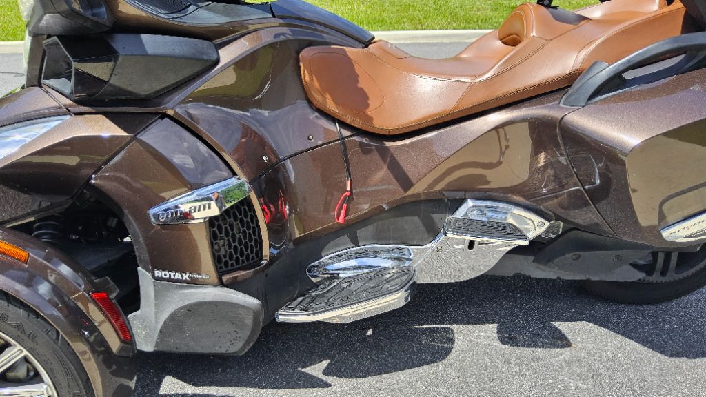 2013 Can-am Spyder - $11,995