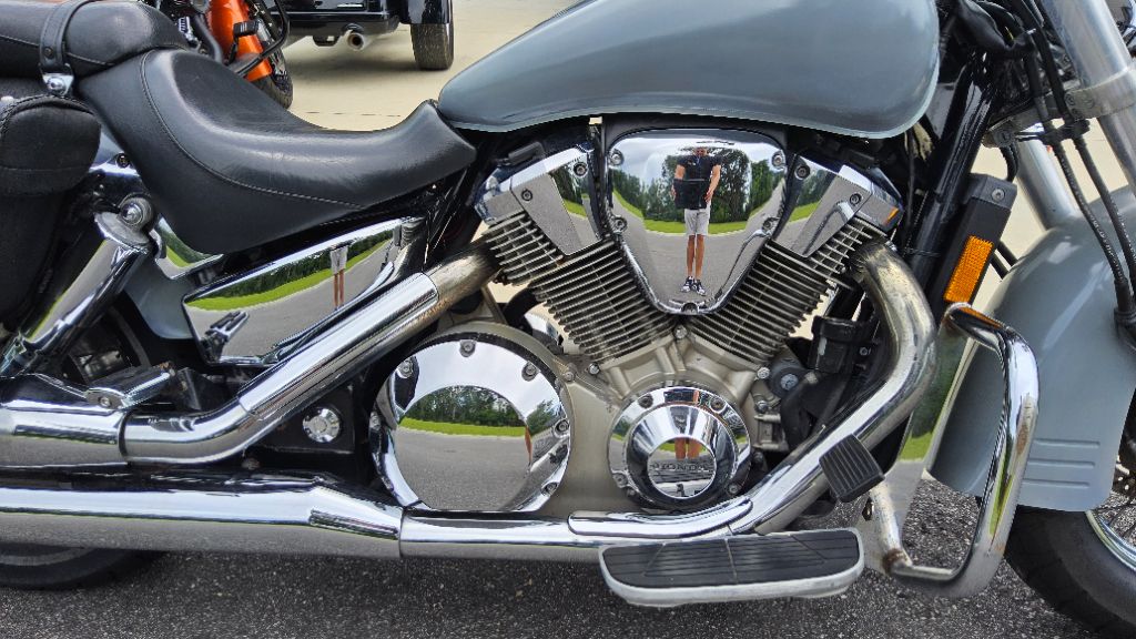 2002 Honda VTX 1300 - $3,995