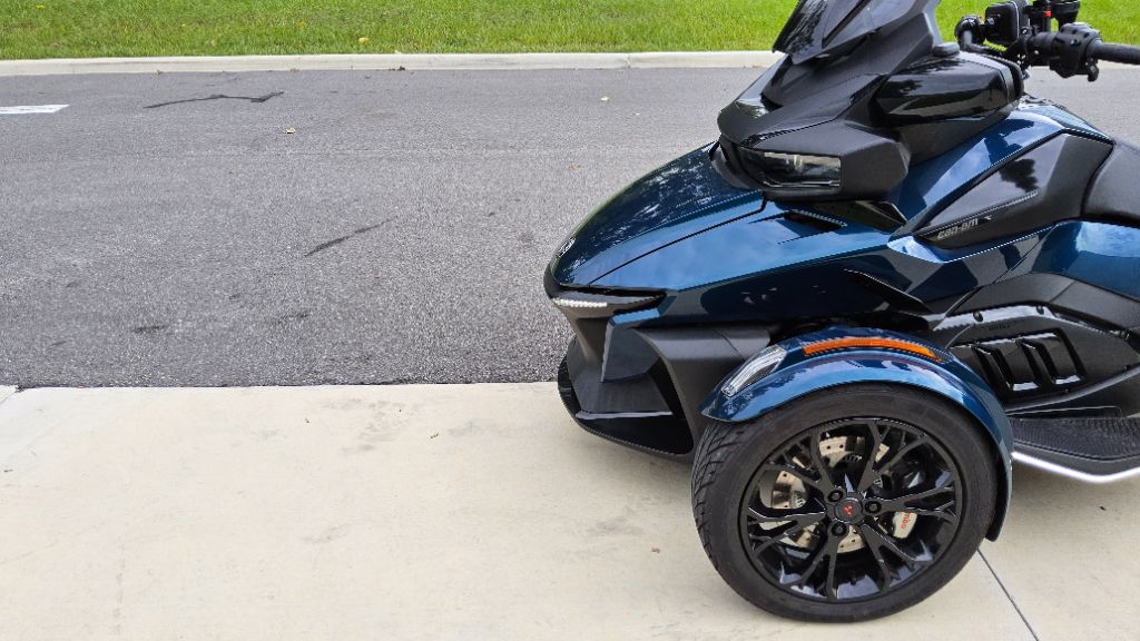 2021 Can-am Spyder - $20,500