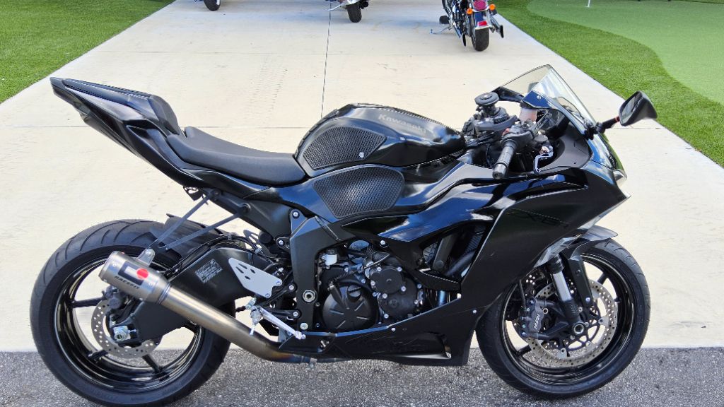 2024 Kawasaki Ninja Zx-6r - $11,999