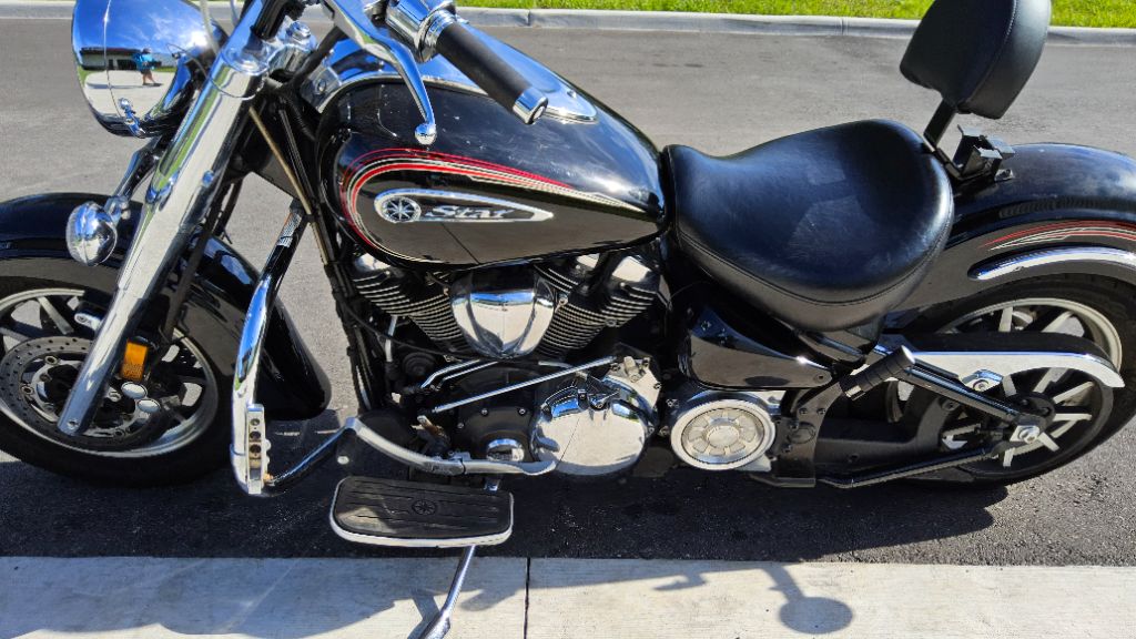 2013 Yamaha Road Star 1700 - $3,995