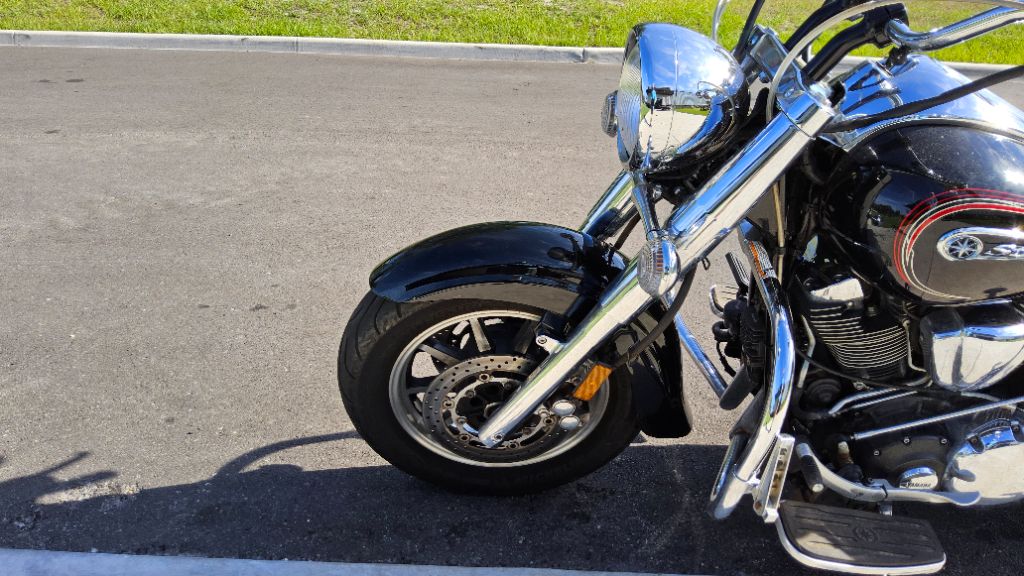 2013 Yamaha Road Star 1700 - $3,995