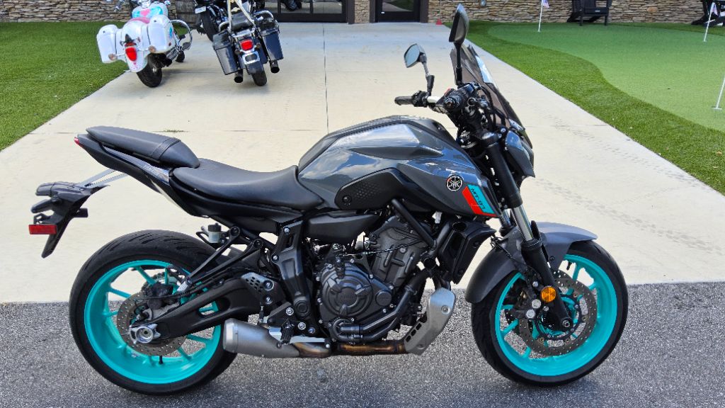 2022 Yamaha Mt-07 - $7,200