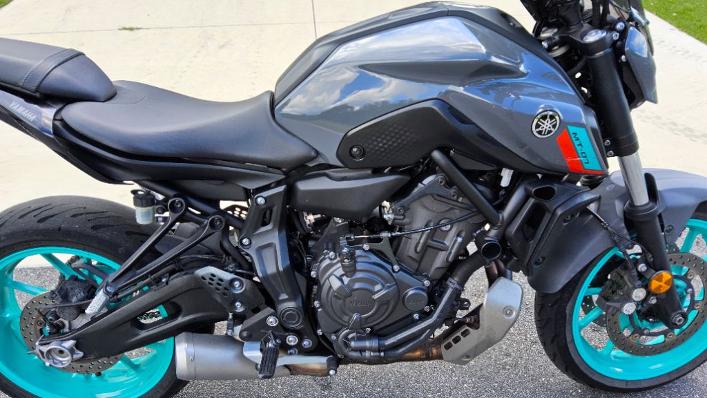 2022 Yamaha Mt-07 - $7,200