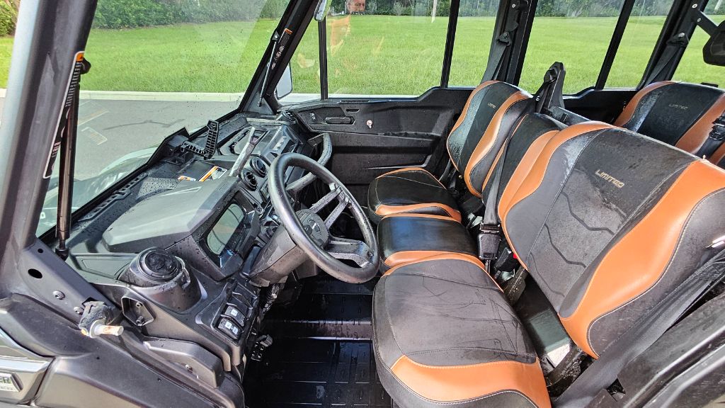2023 Can-am Defender/traxter - $23,500