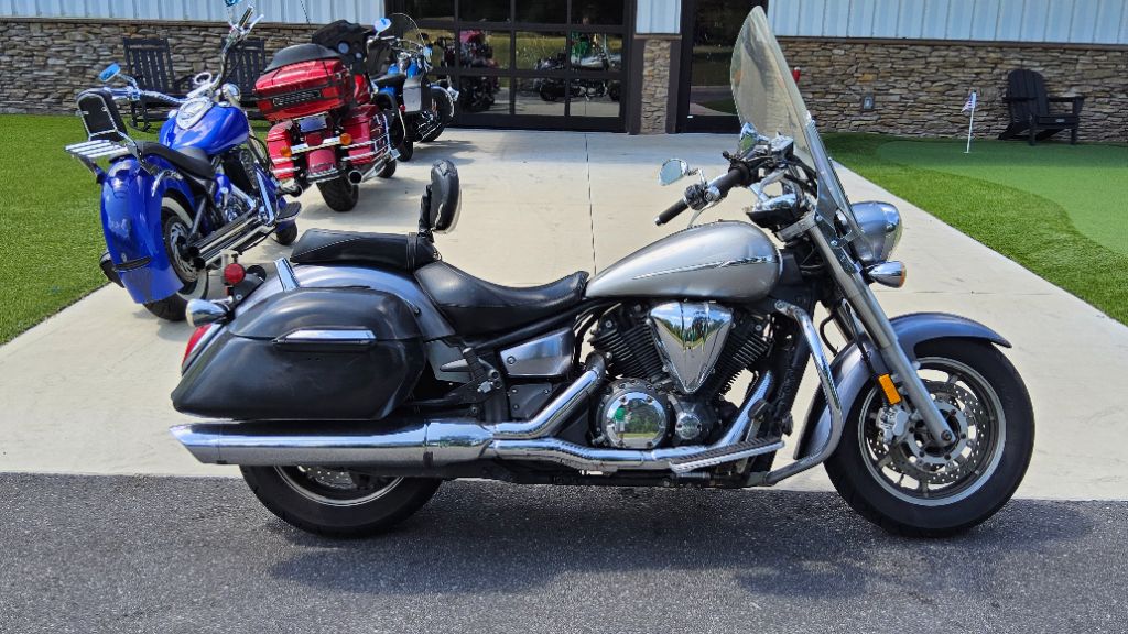 2008 Yamaha V Star 1300 - $2,995