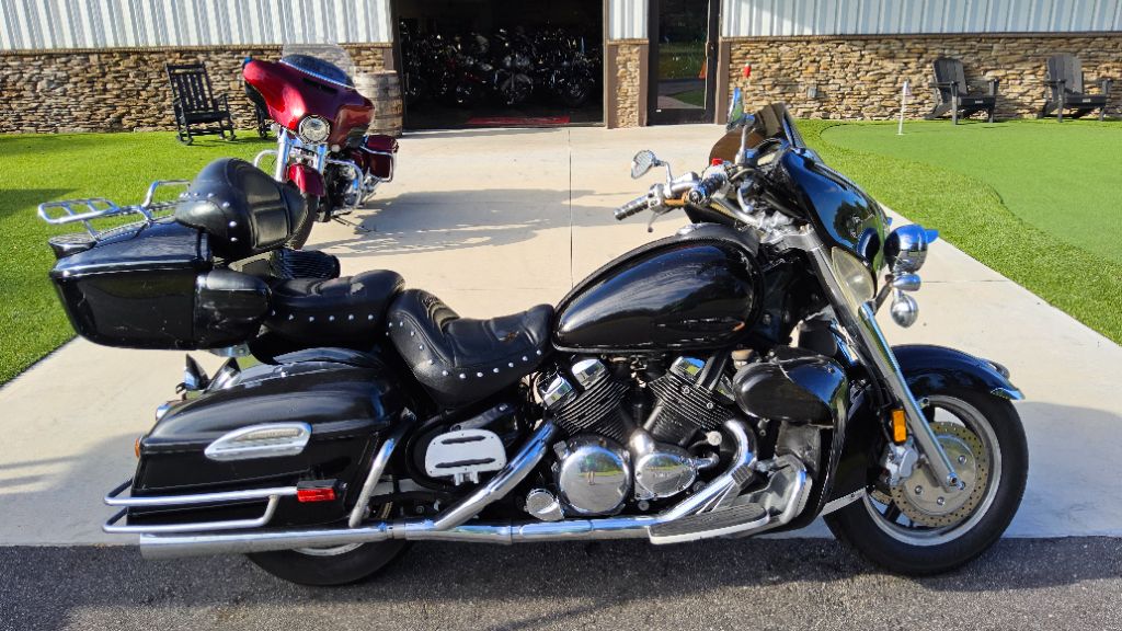 2004 Yamaha Royal Star Venture - $3,995