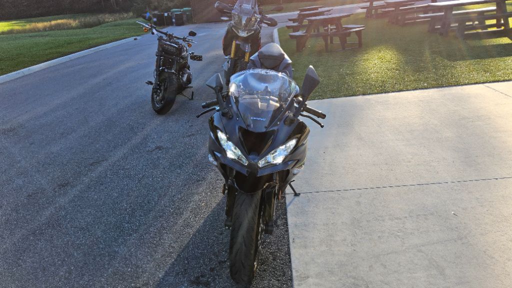 2022 Kawasaki Ninja Zx-6r - $10,500