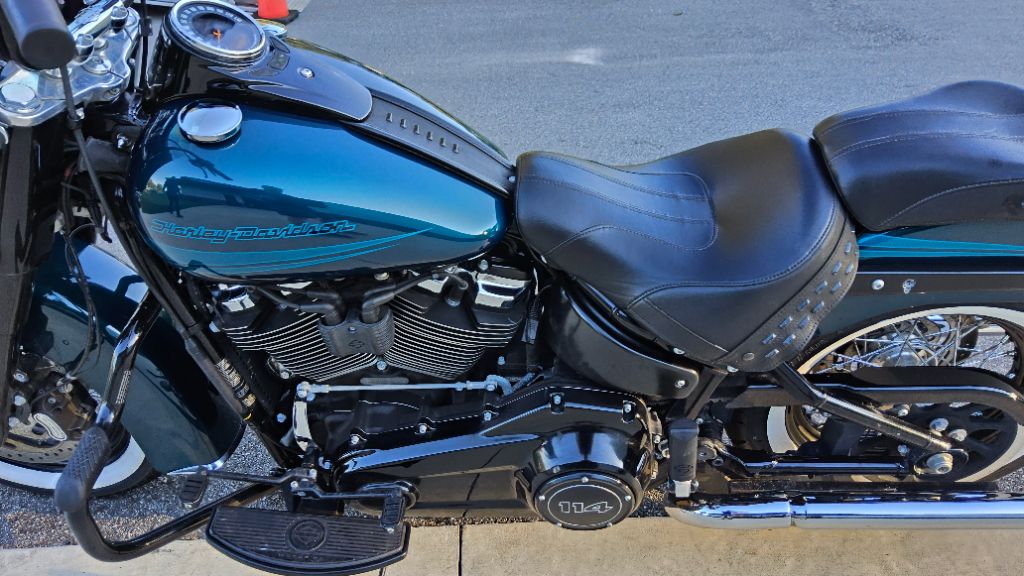 2020 Harley-davidson Heritage Classic 114 - $11,900