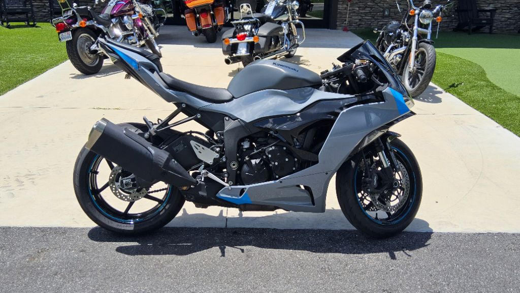 2025 Kawasaki Ninja 636  - $10,999