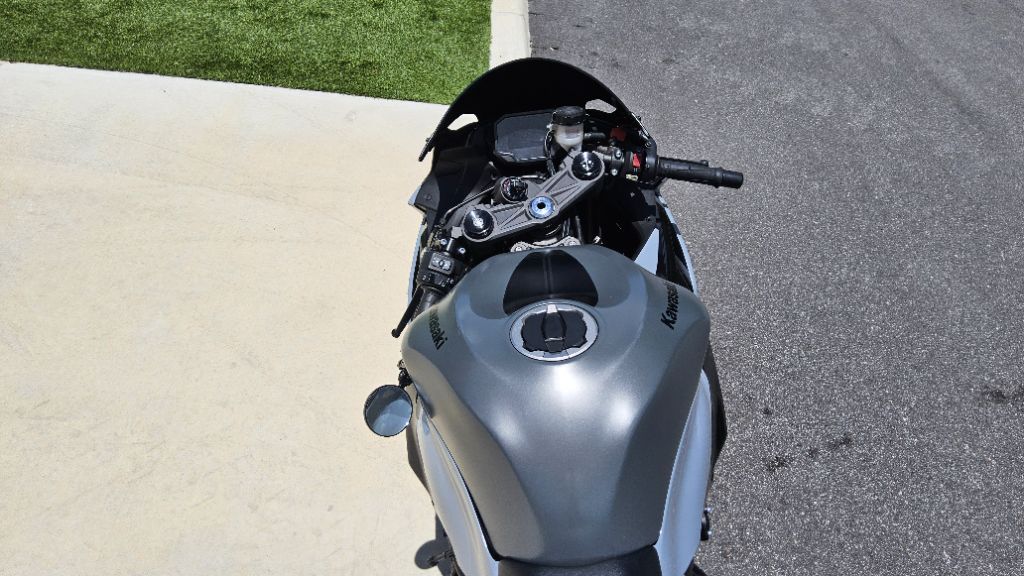 2025 Kawasaki Ninja 636  - $10,999