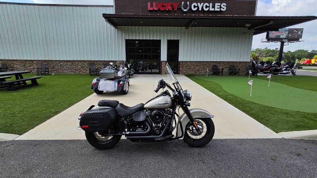 2018 Harley Davidson Heritage Classic - $10,900