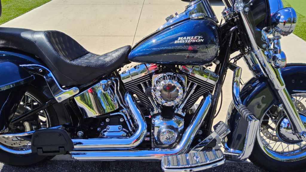 2016 Harley-davidson Heritage Softail Classic - $9,995