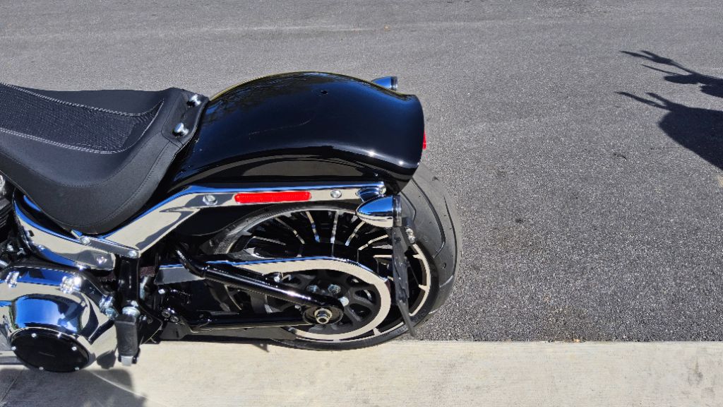 2025 Harley-Davidson FLHX Street Glide - $19,995