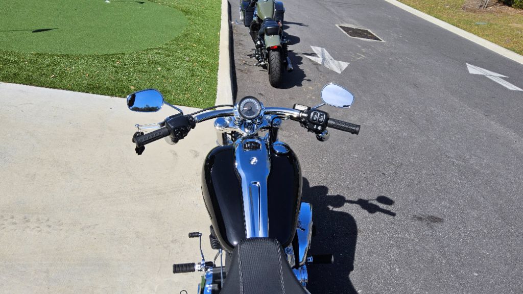 2025 Harley-Davidson FLHX Street Glide - $19,995