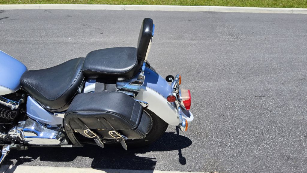 2002 Yamaha Vstar 650 - $2,995