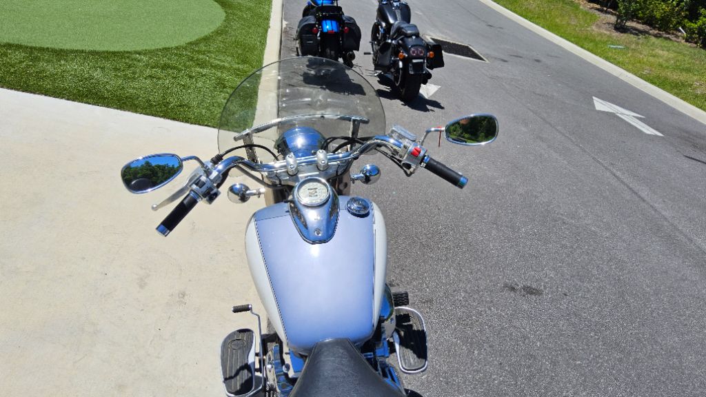 2002 Yamaha Vstar 650 - $2,995