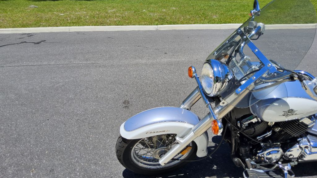 2002 Yamaha Vstar 650 - $2,995