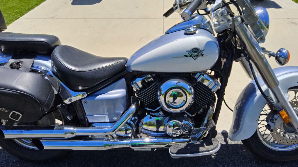 2002 Yamaha Vstar 650 - $2,995