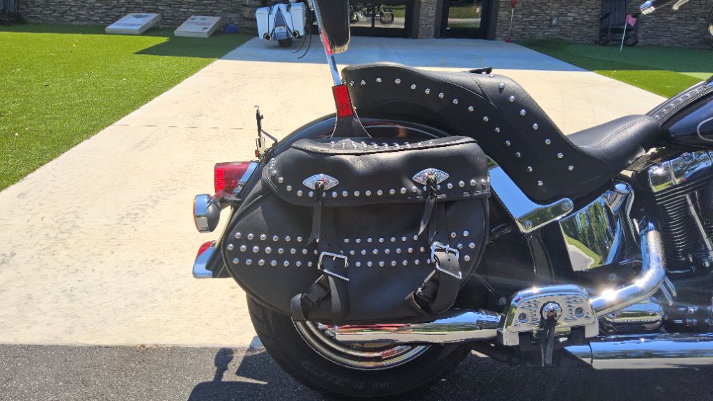 2014 Harley-davidson Heritage Softail Classic - $8,995