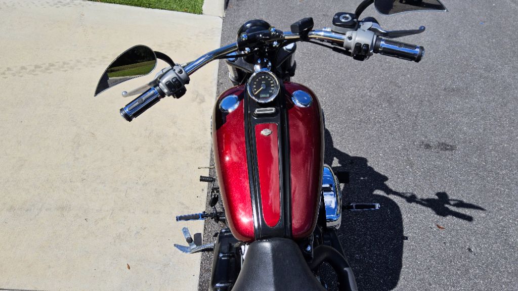 2008 Harley-davidson Rocker - $7,999
