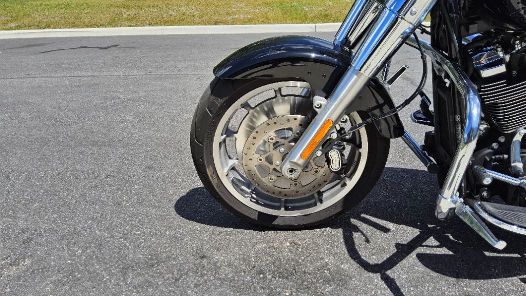 2024 Harley-Davidson Road Glide - $17,900