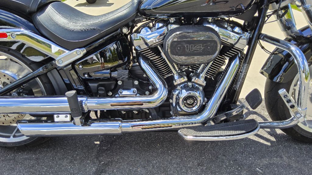2024 Harley-Davidson Road Glide - $17,900