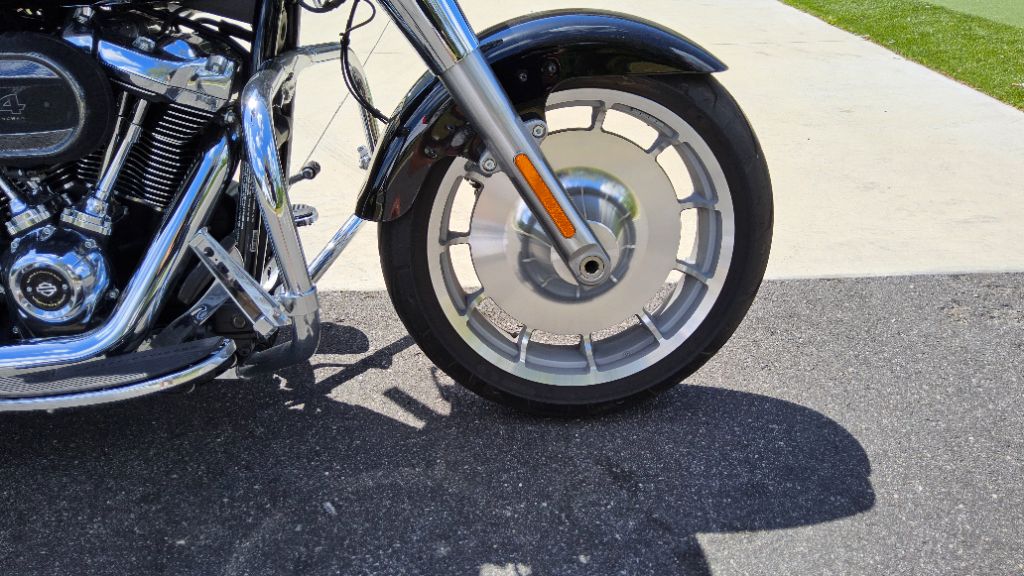 2024 Harley-Davidson Road Glide - $17,900