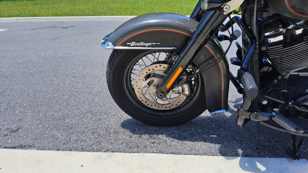 2018 Harley Davidson Heritage Classic - $9,900