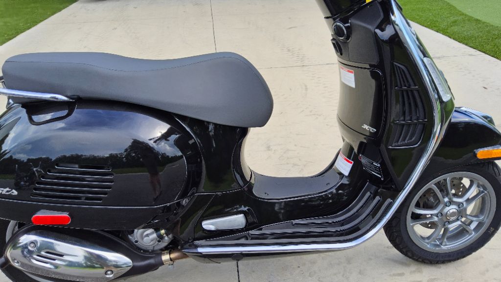 2023 Vespa Gts Rst / Sei Giorni - $6,500