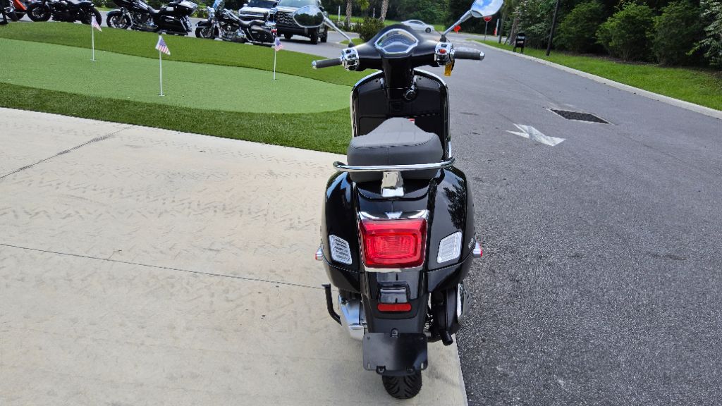2023 Vespa Gts Rst / Sei Giorni - $6,500