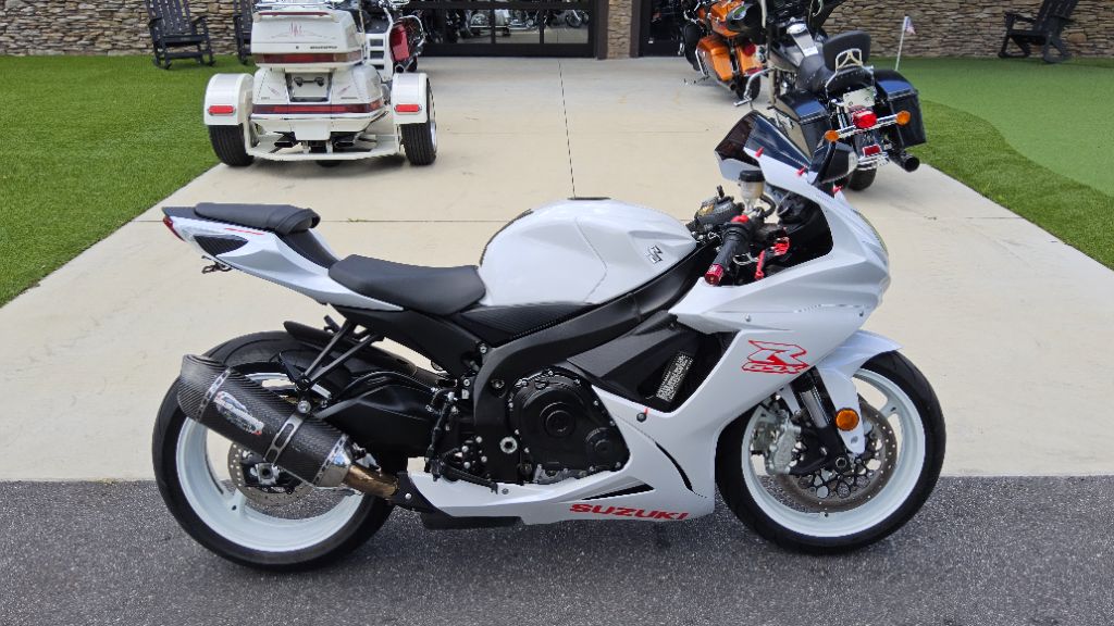 2020 Suzuki Gsxr 600 - $10,995