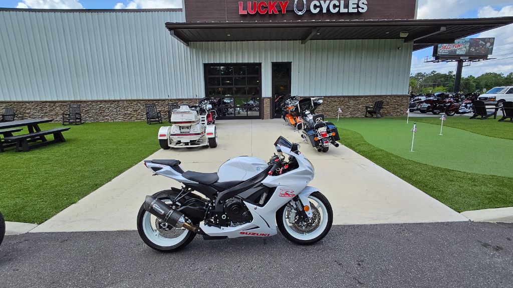 2020 Suzuki Gsxr 600 - $10,995