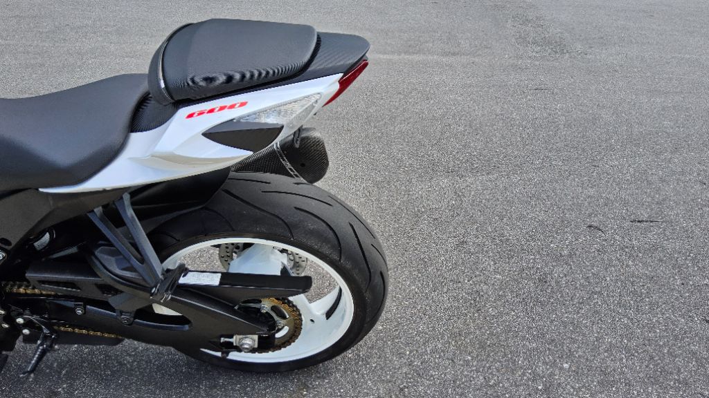 2020 Suzuki Gsxr 600 - $10,995