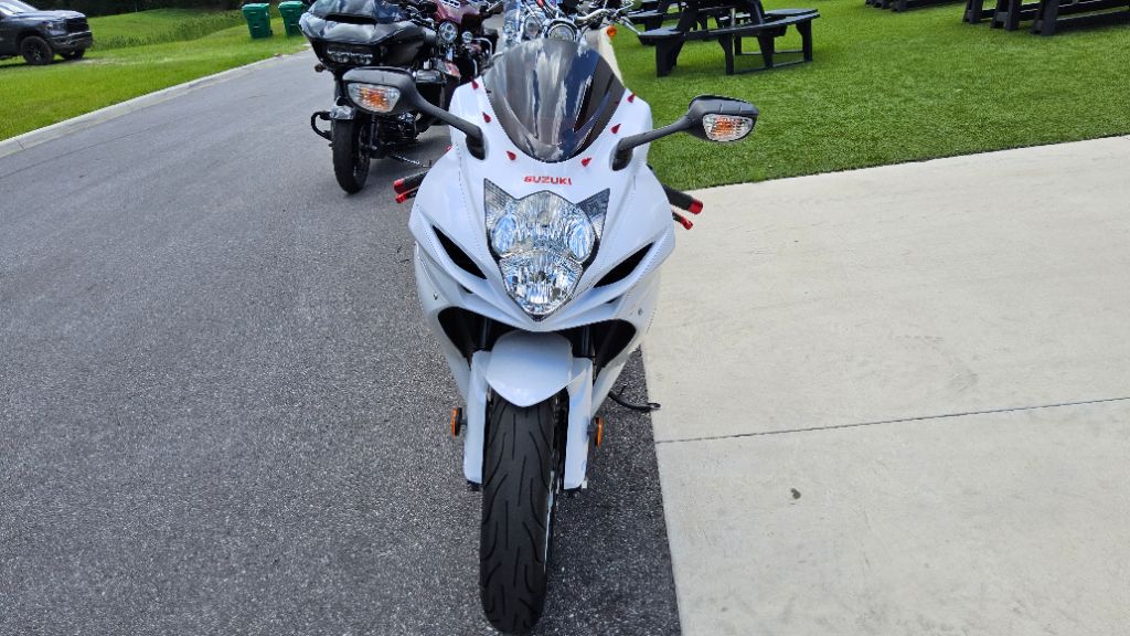 2020 Suzuki Gsxr 600 - $10,995