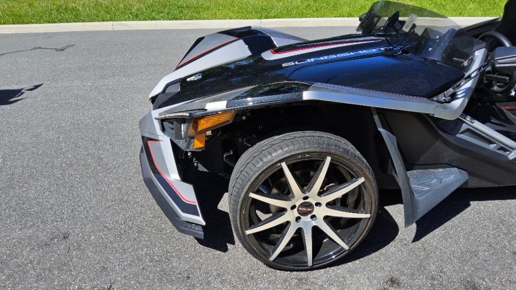 2017 Slingshot Slingshot - $14,900