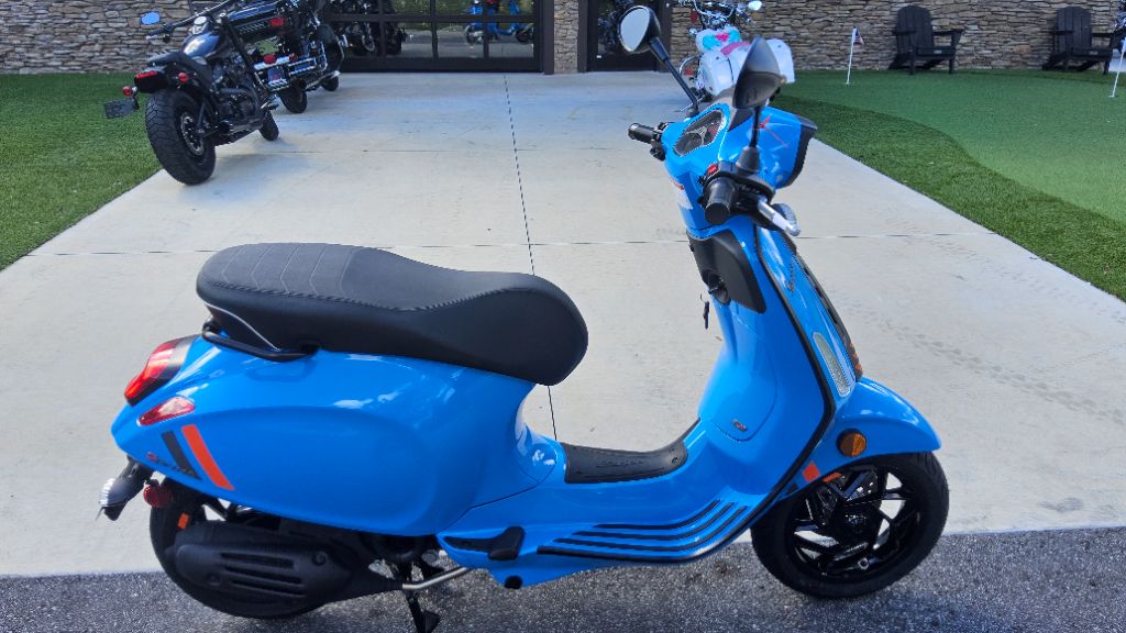 2026 Vespa Primavera / Sprint 50 - $4,649
