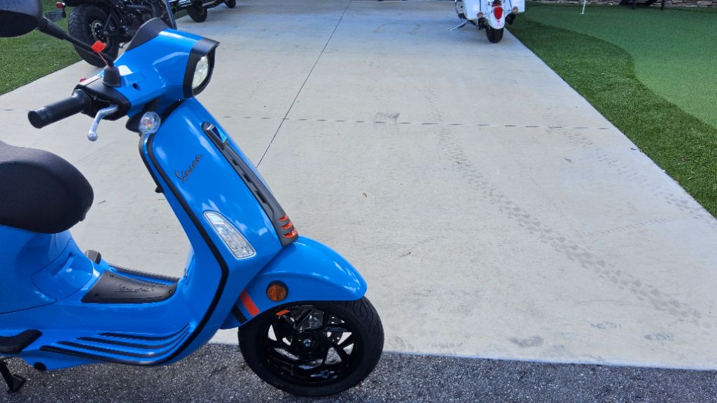 2026 Vespa Primavera / Sprint 50 - $4,649