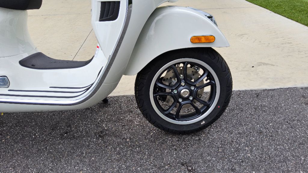 2026 Vespa Gts - $8,199