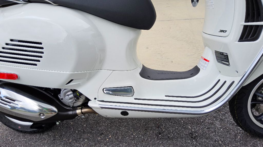 2026 Vespa Gts - $8,199