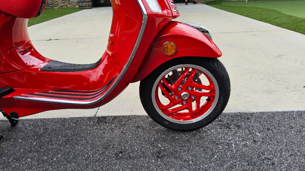 2027 Vespa Primavera / Sprint 50 - $4,499